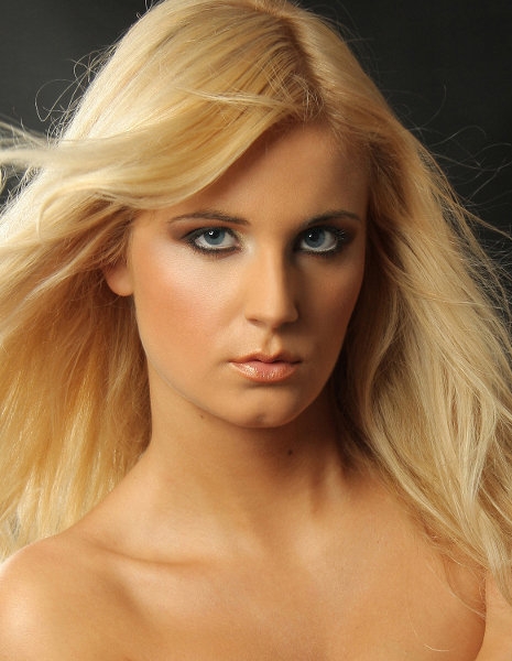 Simona