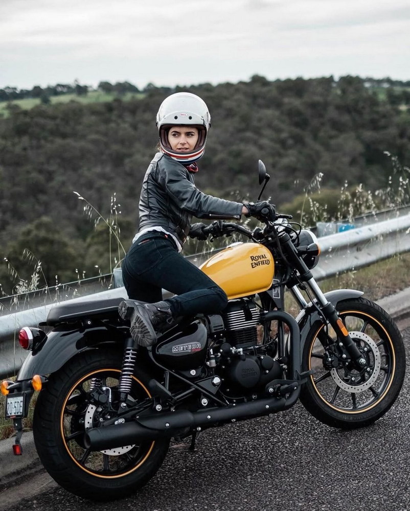 galerie: Royal Enfield Garage