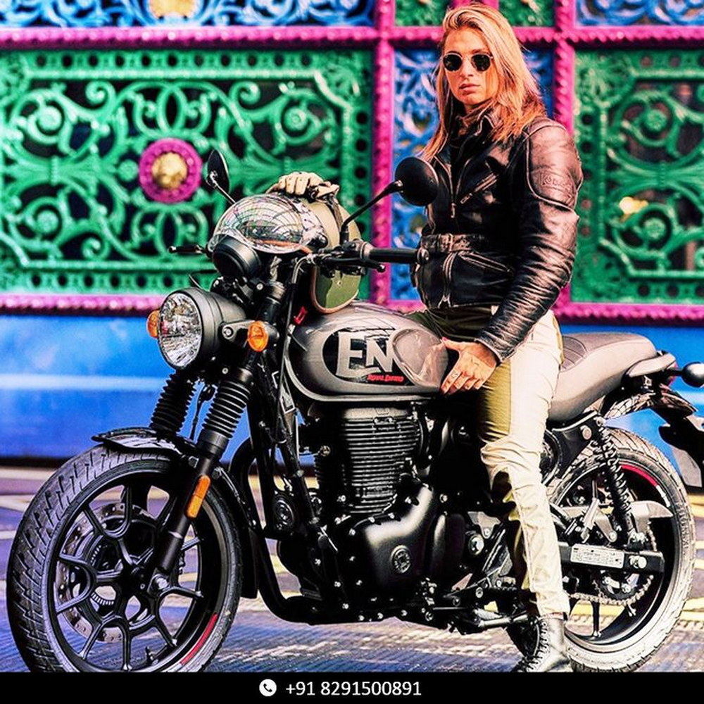 galerie: Royal Enfield Garage